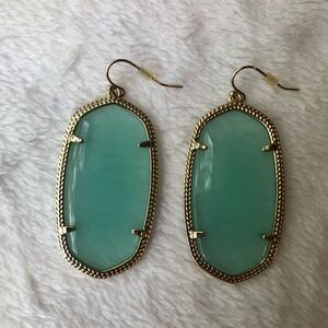 Kendra Scott NEW silver drop earrings & dust bag